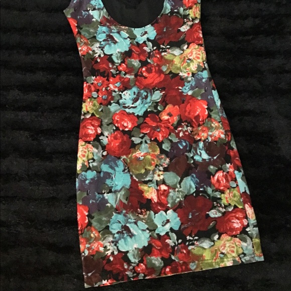 😍M.A.O. SUMMER DRESS😍 - Picture 4 of 5